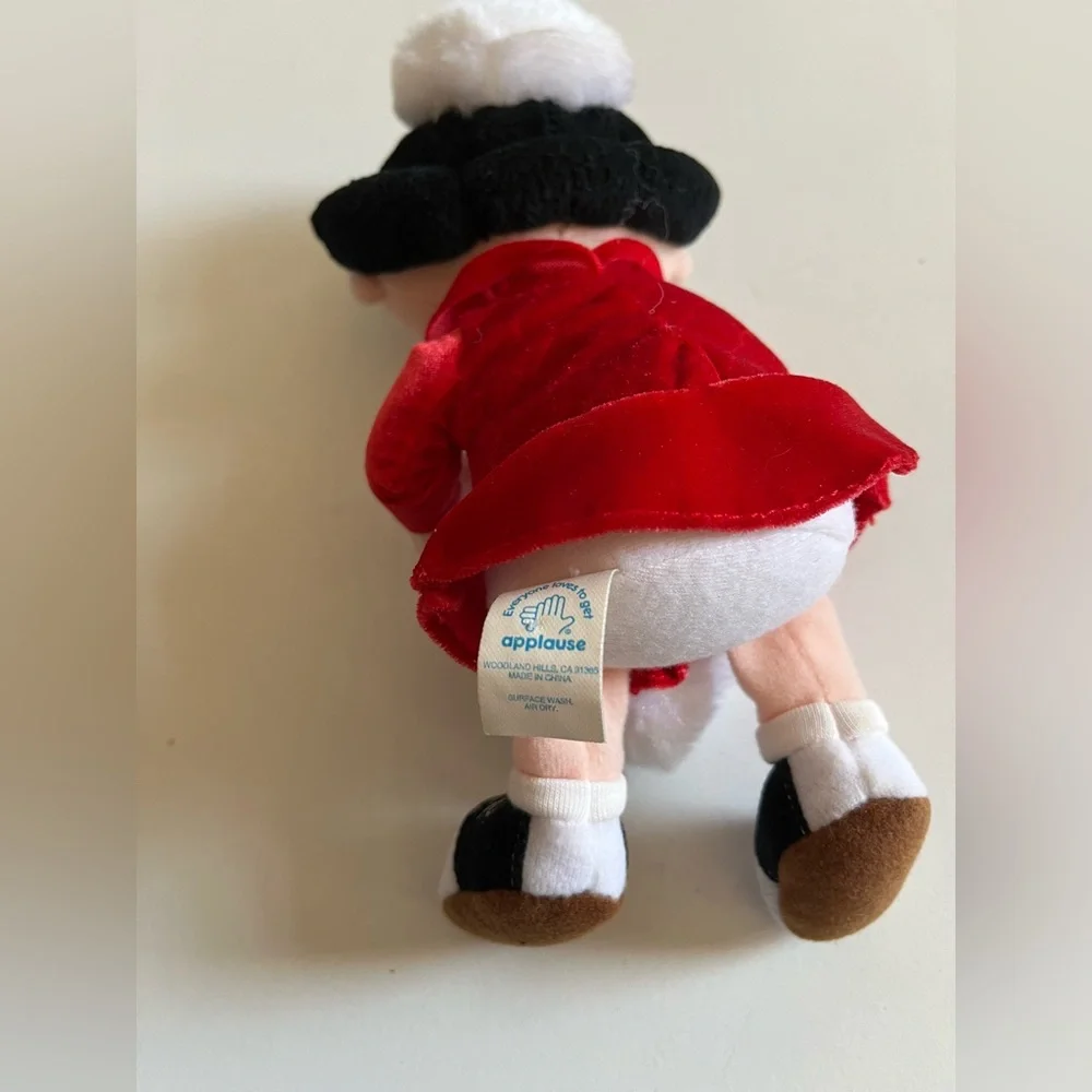 Vintage Applause Holiday Lucy Red Dress w/ Muff Plush Peanuts Toy Doll